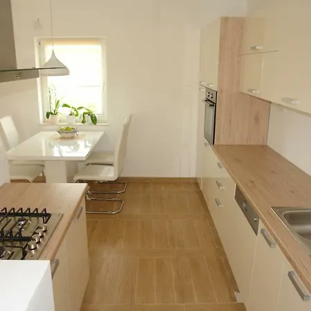 Apartment Tina